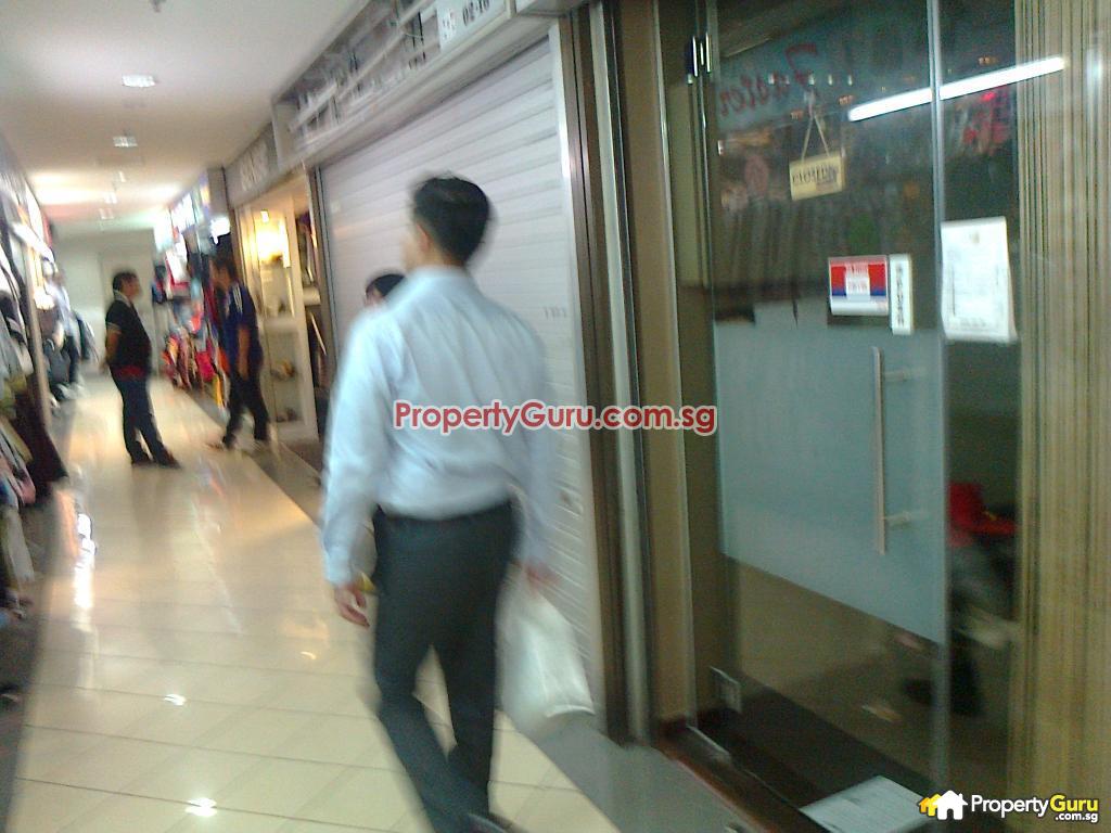 QUEENSWAY SHOPPING CENTRE/QUEENSWAY TOWER (D3), Retail #83102982
